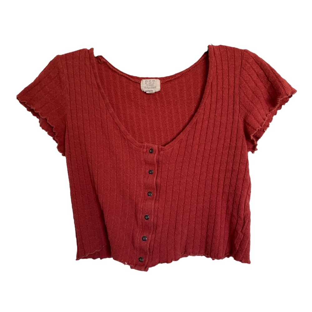 Red Buttoned Cropped Shirt
